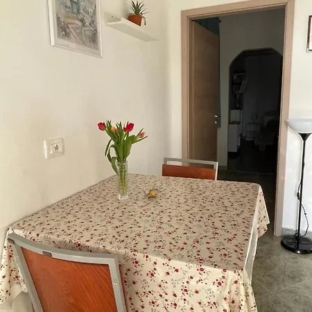 Sterna Apartman *