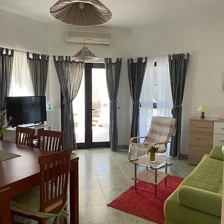 Sterna Apartman Grožnjan